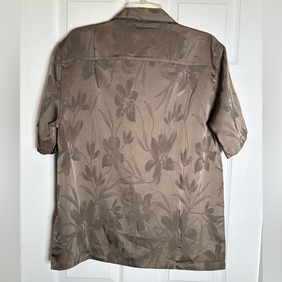 Abercrombie & Fitch Brown Floral Men's Shirt Size Small NEW WITH TAGS - Picture 8 of 8